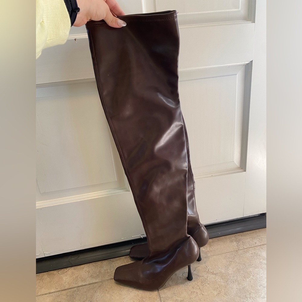 BROWN THIGH HIGH BOOTS